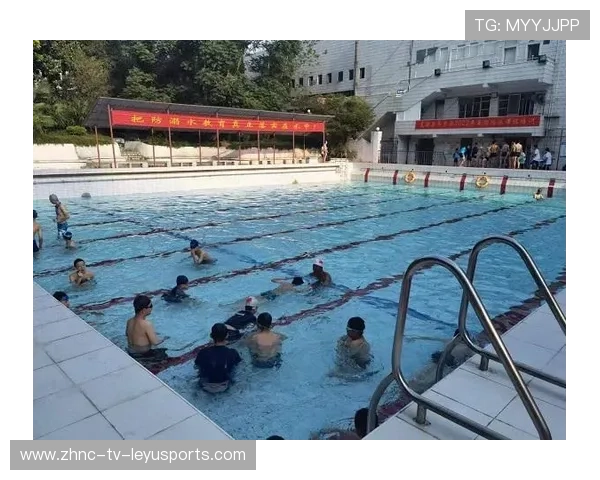 游泳协会推动校园游泳课程师资体系建设，2021年游泳教练培训