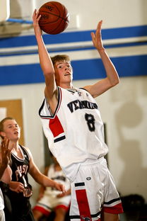 乐鱼体育登录入口-篮球专项体能训练对竞技表现的影响研究,体能对篮球的意义与应用