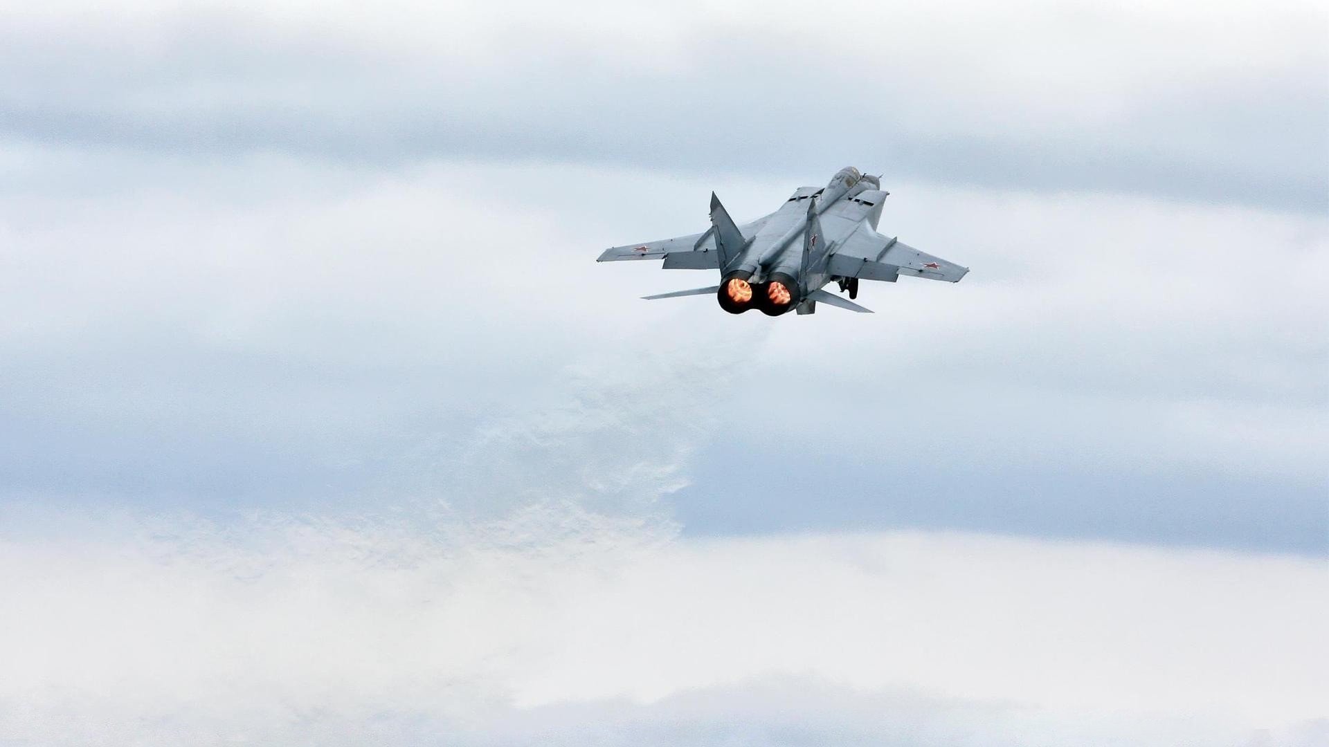 乐鱼体育在线-中国足球职业联赛组织高频次执法情境演练，足球联赛规程