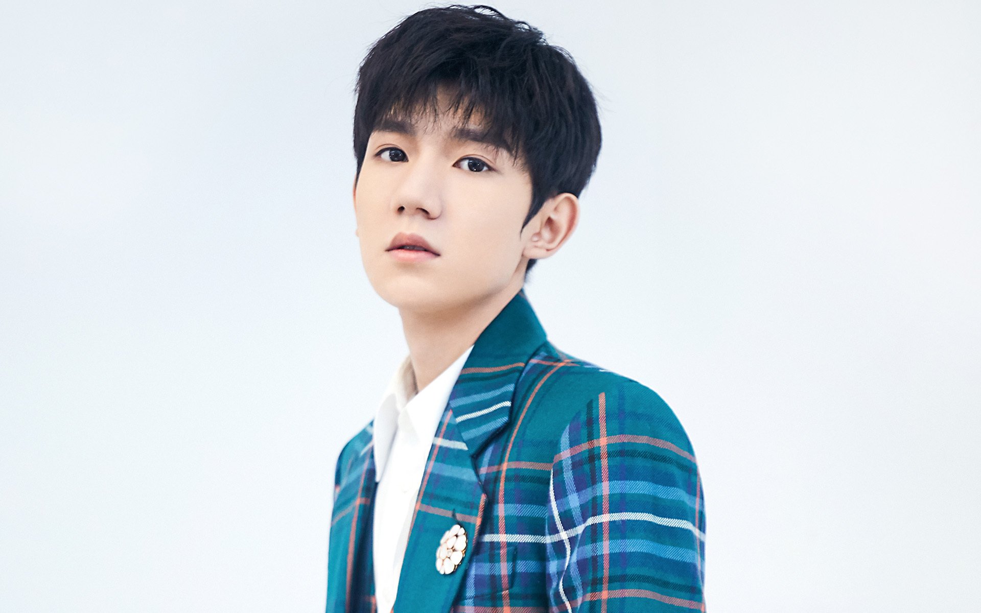 乐鱼体育app官网-尤文图斯引入新中场，为争夺意甲冠军全力拼搏